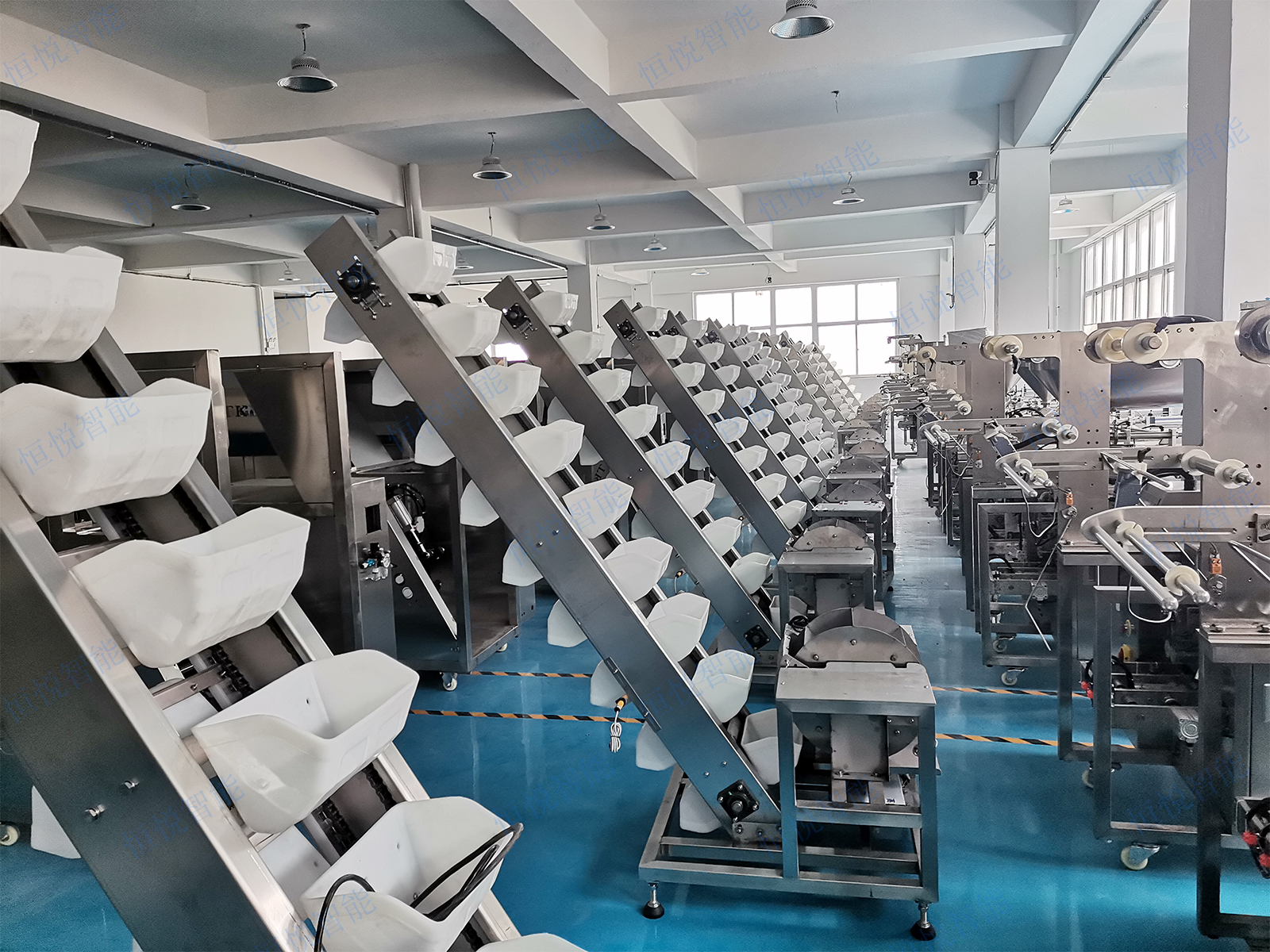 土豆粉包裝機(jī).jpg 土豆粉包裝機(jī).jpg