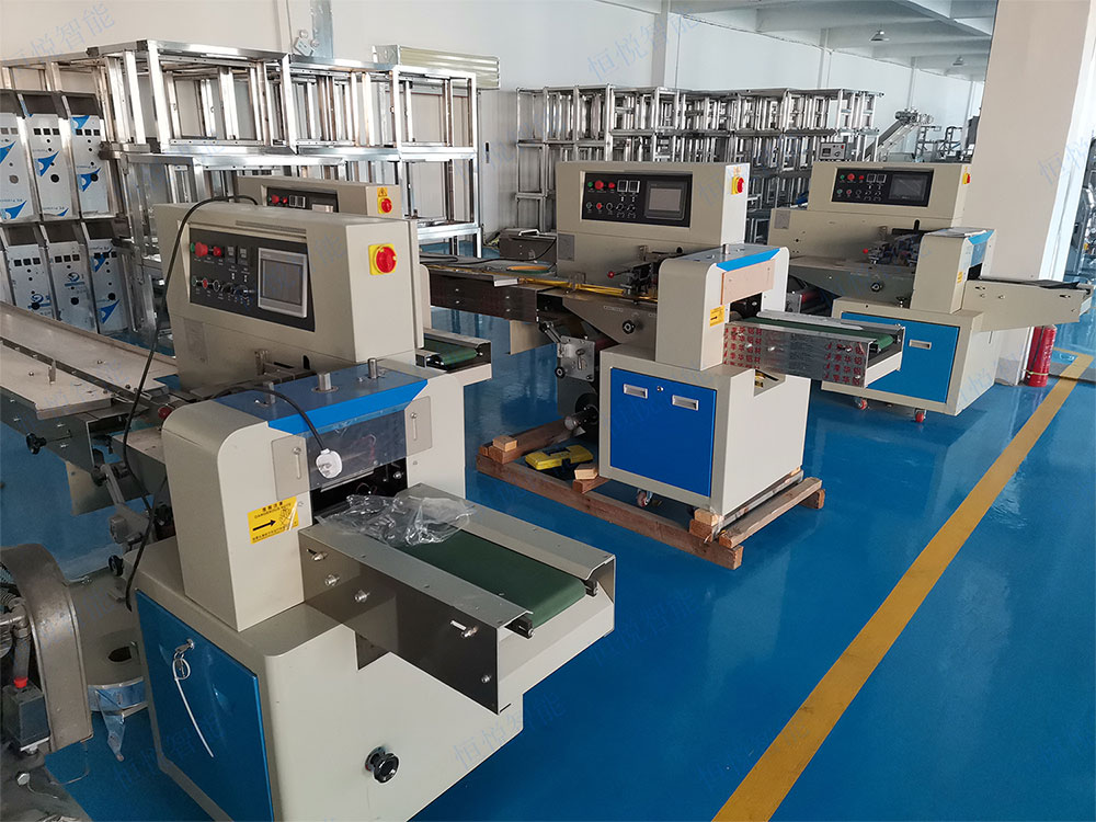 枕式自動包裝機.jpg 枕式自動包裝機.jpg