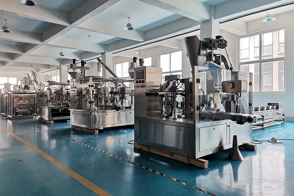 葉面肥自動包裝機采用稱重式（動態(tài)稱重傳感器）或容積式（螺旋 / 量杯）計量