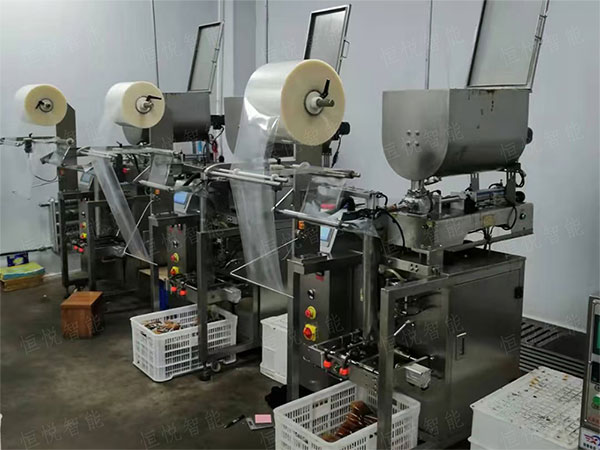 智能化全自動(dòng)醬料包裝機(jī)，食品生產(chǎn)之所需